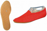 IWA 1126 (15) Kidschuh mit Ristgummi hochrot.png